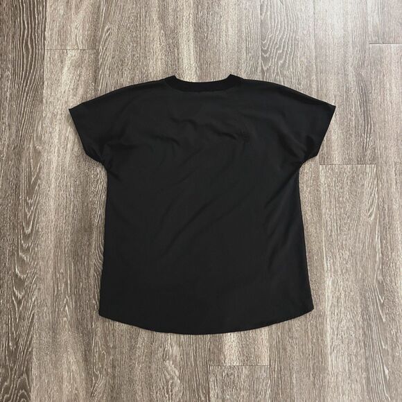 EUC Athleta Black Zephyr V-Neck Short Sleeve Top Size Small I Athleisure Sport - Picture 9 of 10